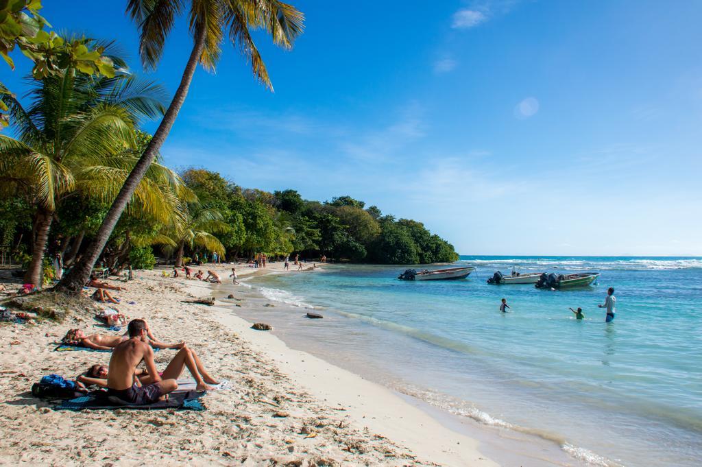 Blue Paradise Le Gosier  Bagian luar foto